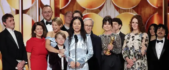 Hollywood alza la voz contra ICE: celebridades convierten los Globos de Oro en escenario de protesta