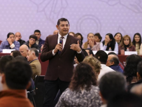 Armenta recordó a funcionarios su compromiso de honestidad y trabajo para beneficio de la sociedad