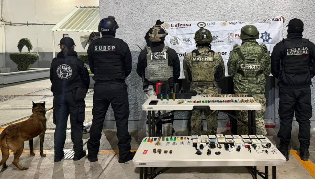 Realizan operativos en penales de San Pedro Cholula y Tepexi