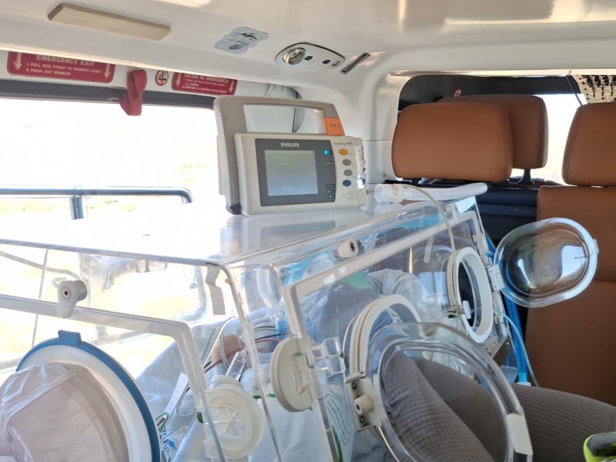 Traslada Gobierno de Puebla en ambulancia a recién nacido