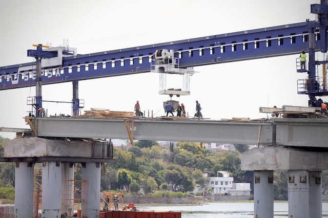 El Puente de la Transformación, lleva 70 por ciento de avance