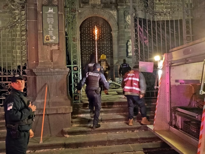 Atentado a la Catedral de Puebla no quedará impune; gobierno estatal condenó los hechos de vandalismo