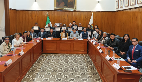 Alcaldesa Tonatzin Fernández entregó estímulos económicos a trabajadores sindicalizados 