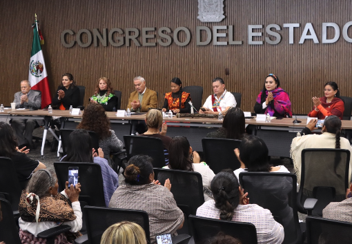 Congreso entregó 52 reconocimientos a cocineras tradicionales de la región Izta-Popo