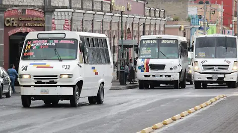 Caos en el transporte de Puebla: Sanciones detonan venta de micros y concesiones en Marketplace