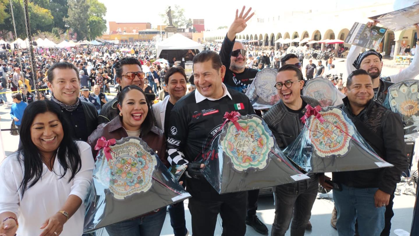 Plaza la Concordia, reunió a miles de motociclistas