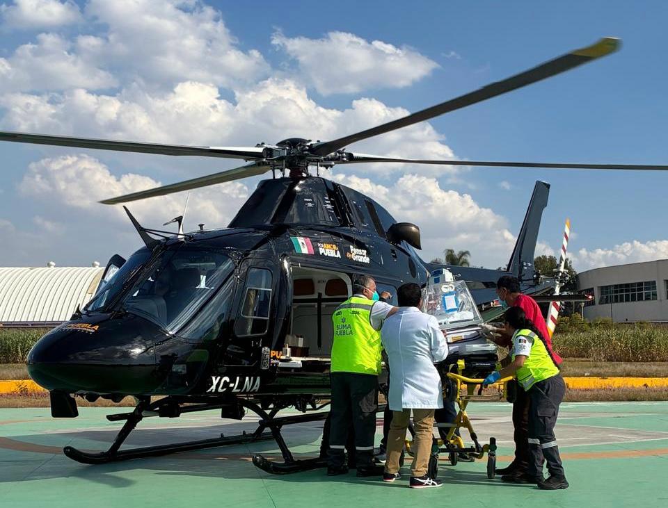 Trasladan de urgencia a bebé en helicóptero  para colocarle un marcapaso