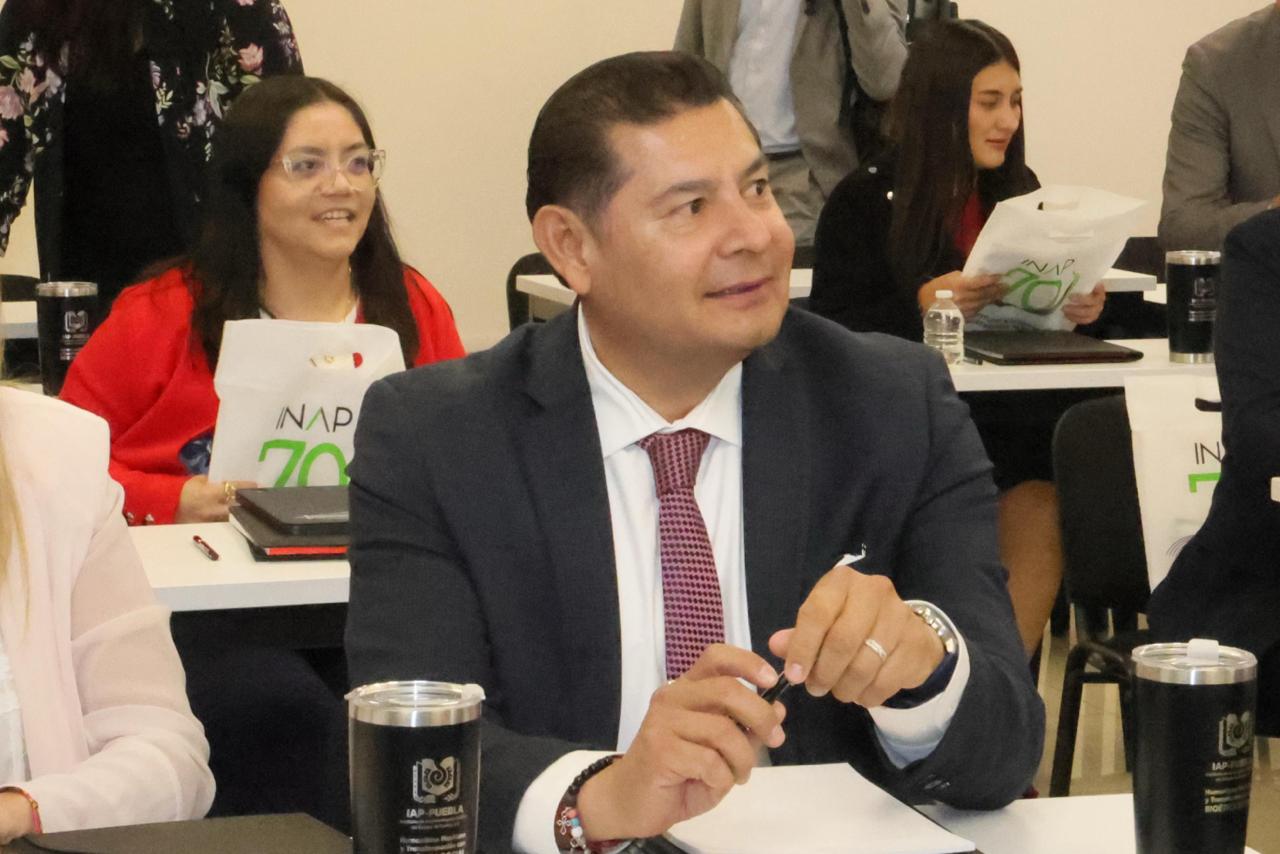 INAP y Puebla impulsan maestría en IA para el servicio público