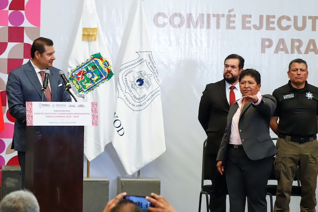 «Quiero estar muy cerca de ustedes», dijo Armenta a Burócratas