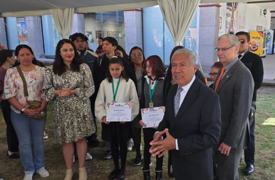 Estudiantes UTH ganan bronce en INFO MATRIX Puebla