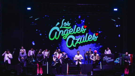 Miles de almas en el concierto de los Ángeles Azules, en San Andrés Cholula