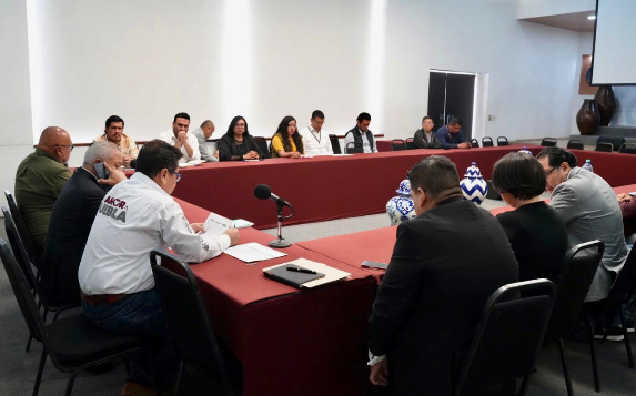 Tonatzin Fernández recibió a manifestantes y dialogó en busca de acuerdos