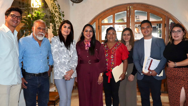 Tonantzin Fernández y empresarios van por el fortalecimiento de sector turístico de Cholula