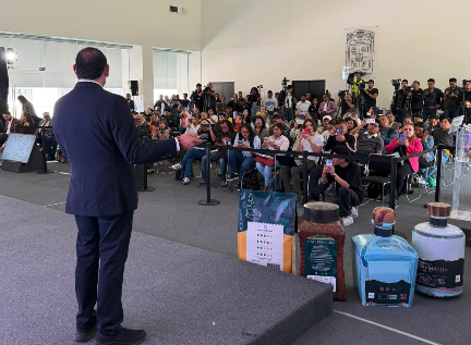 Nuevo estilo de gobernar en Puebla privilegia cercanía, territorio y diálogo directo: Armenta