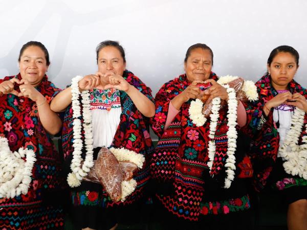 Mujeres al frente: Obra Comunitaria impulsa liderazgo y transparencia en Puebla