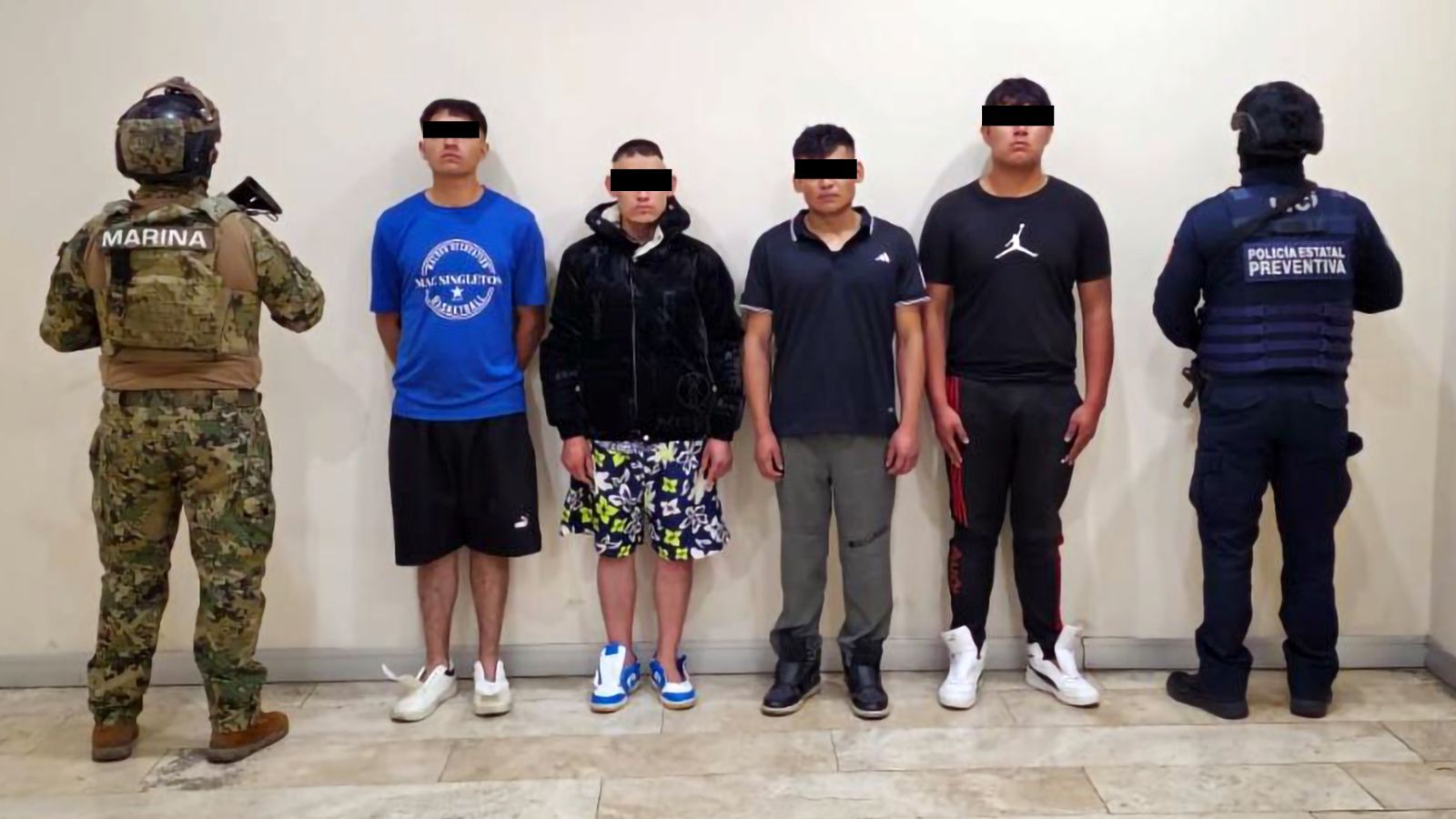 Detienen Policía Estatal y SEMAR a cuatro hombres vinculados con actividades ilícitas en mercados