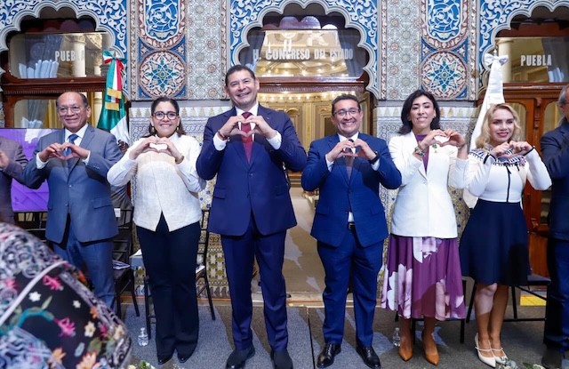 Inauguran con el nombre “Elena Garro” el salón de protocolos del antiguo edificio del Congreso.