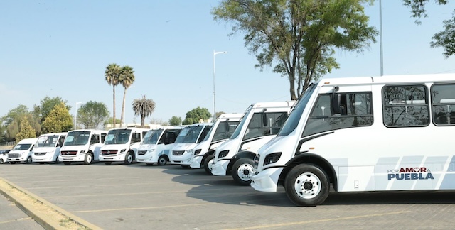Entregó Armenta 11.8 MDP a fondo perdido a transportistas para unidades nuevas
