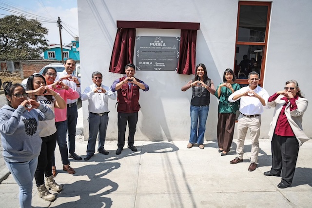 Fieles católicos de fiesta en Cuautlancingo; inauguraron el piso de la Capilla Guadalupe