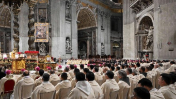 ¿Cuáles son las promesas de los sacerdotes el día de su ordenación?.Entérate  