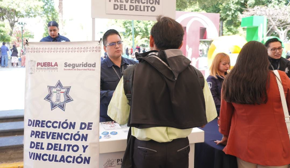 El vicealmirante Francisco Sánchez da seguimiento a tema de seguridad en Tehuacán