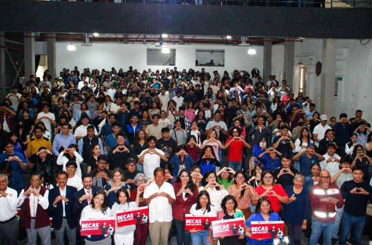 Con Becas Quetzalcóatl, Tonantzin Fernández apuesta por el futuro de la juventud