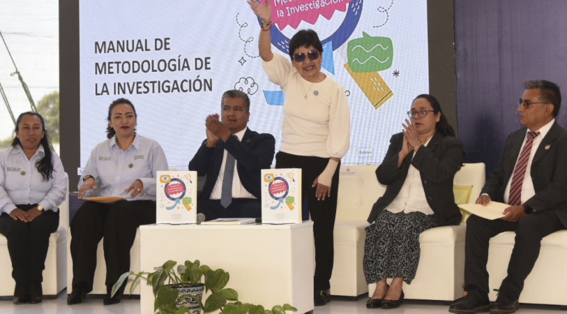 Maestros BUAP presentan el libro Metodología de la Investigación
