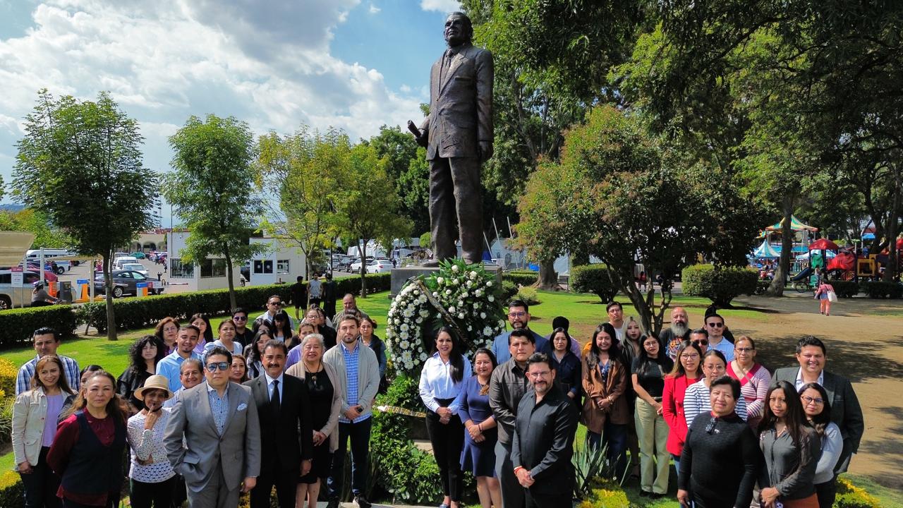 Rinden homenaje al Doctor Alfredo Toxqui