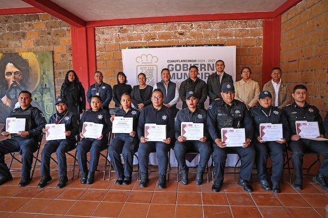 profesionalizan a policías de Cuautlancingo