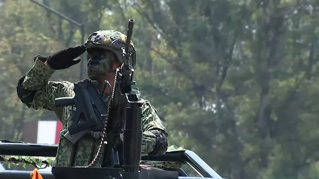 Imponente el Desfile Civico-Militar en Puebla
