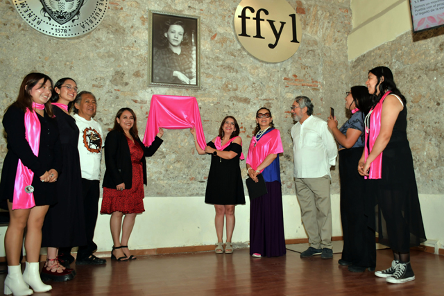 Elenistas universitarias cumplen un año de honrar la memoria de Elena