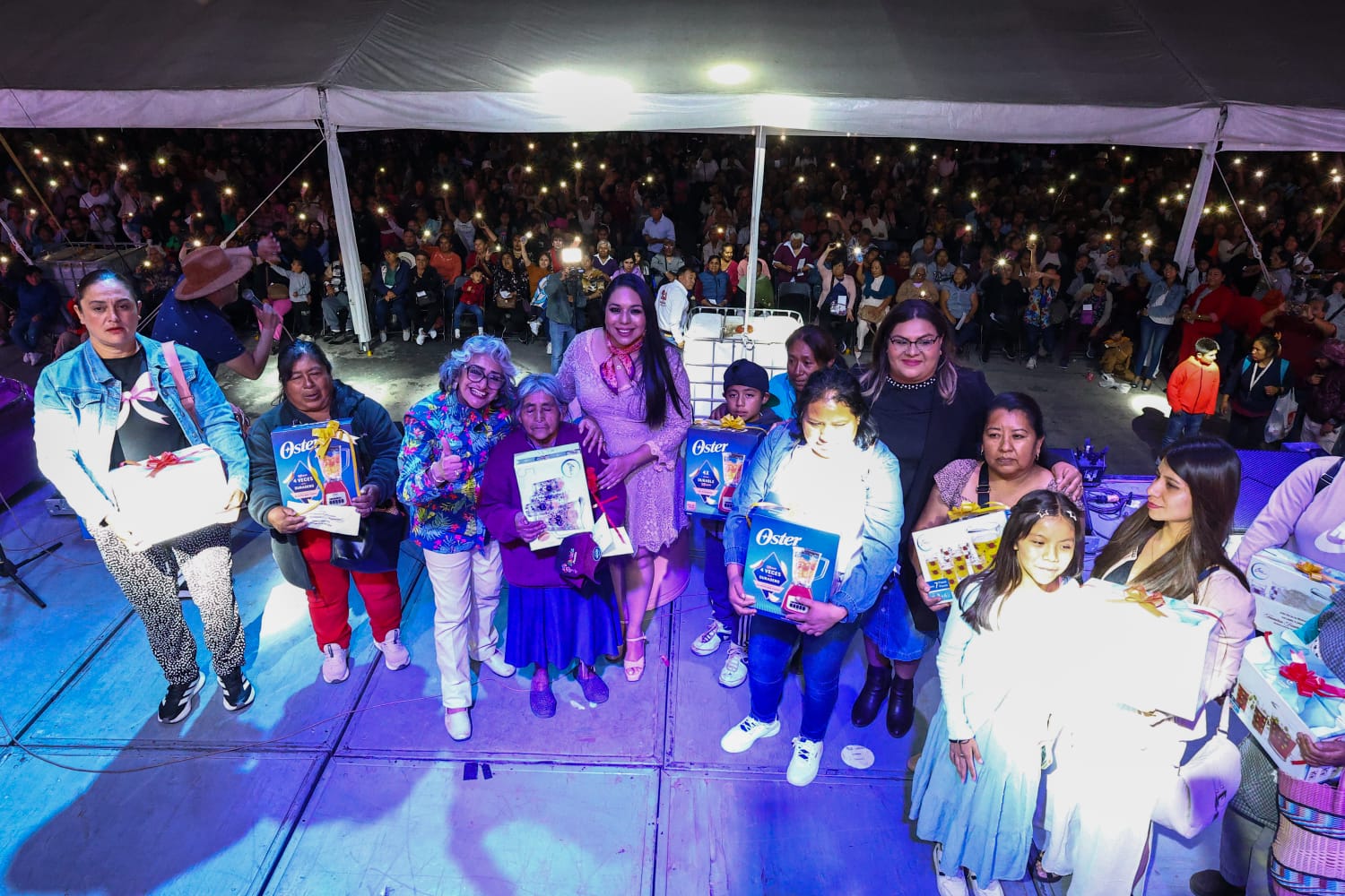 Gran festejo por el Día de la Madre se realizó en Plaza La Concordia