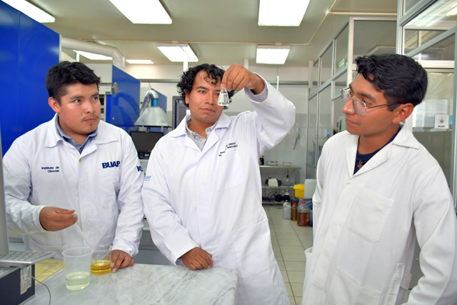 Estudiantes proponen reactor híbrido para producir biogás y biodiésel