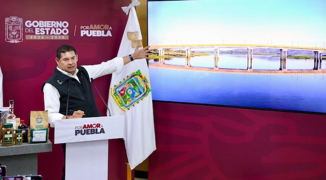 Puente de la Transformación -Valsequillo” registra 98 por ciento en su construcción