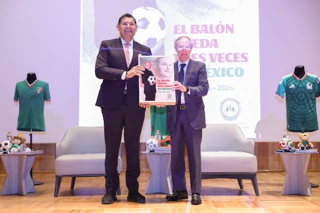 El libro “El balón rueda tres veces en México” proyecta legado mundialista