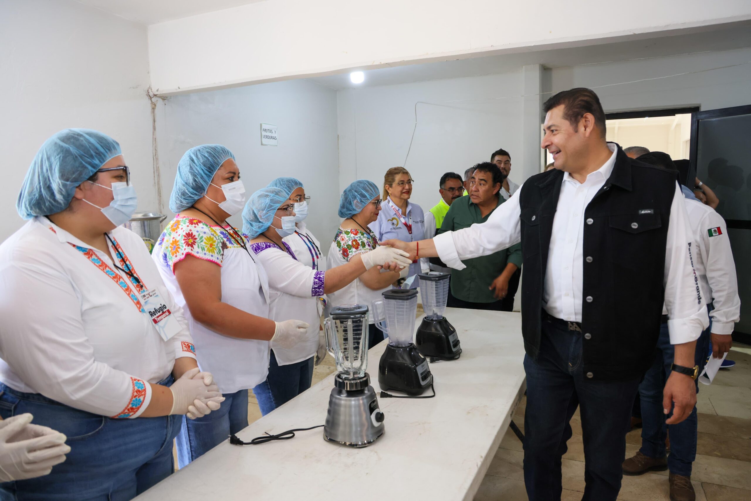 Ante torrenciales lluvias, gobierno de Puebla activa refugios integrales  para salvar vidas en la Sierra Norte.