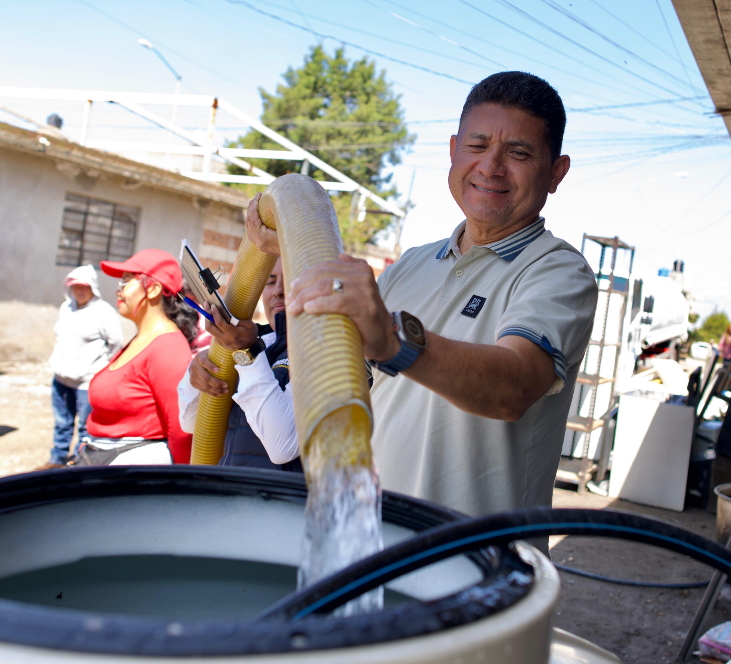 Bienestar estatal reitera: Entrega de agua es gratuita y sin condicionamientos