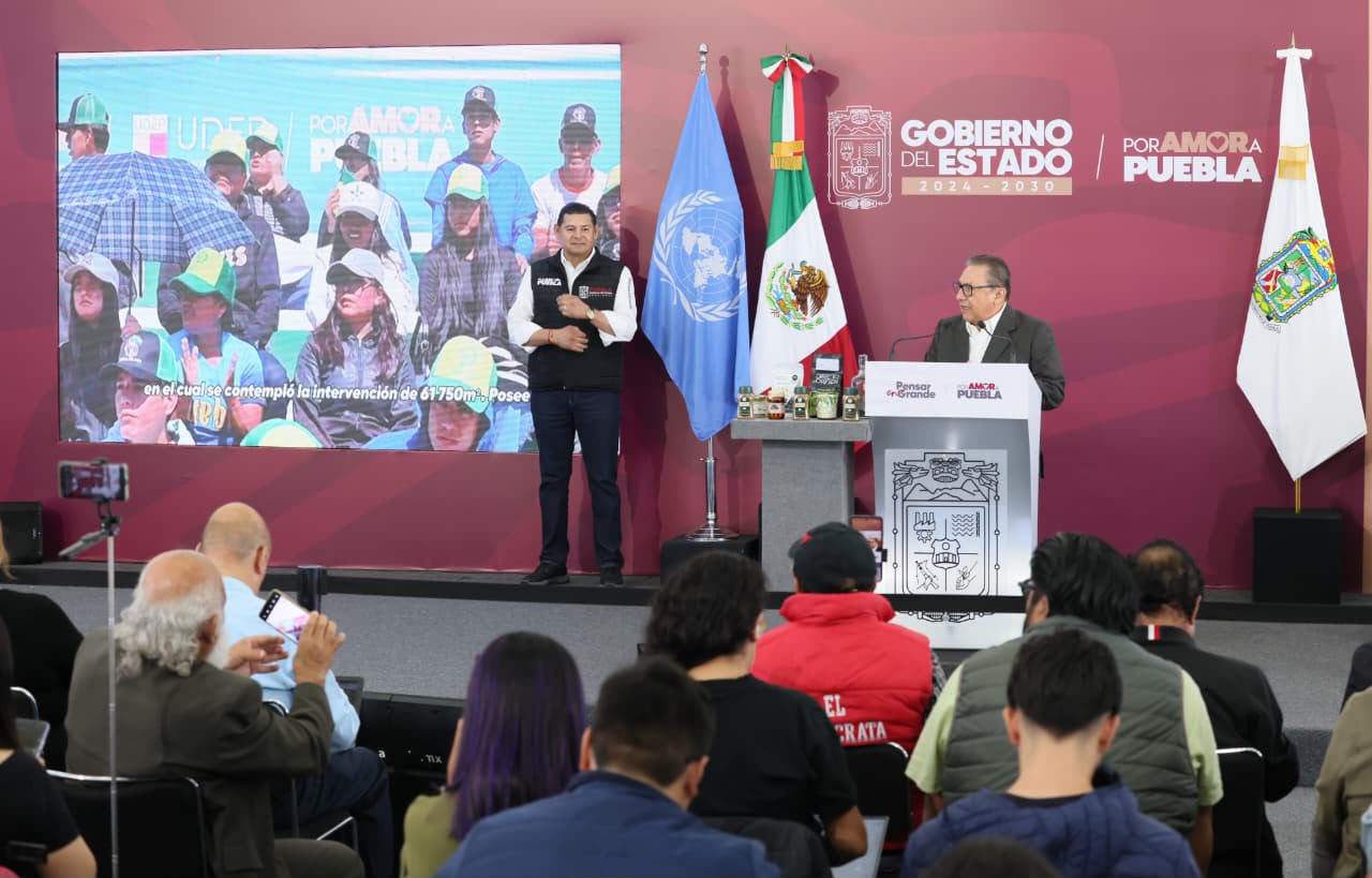 Puebla tendrá nuevas academias de béisbol para jóvenes y softbol mujeres