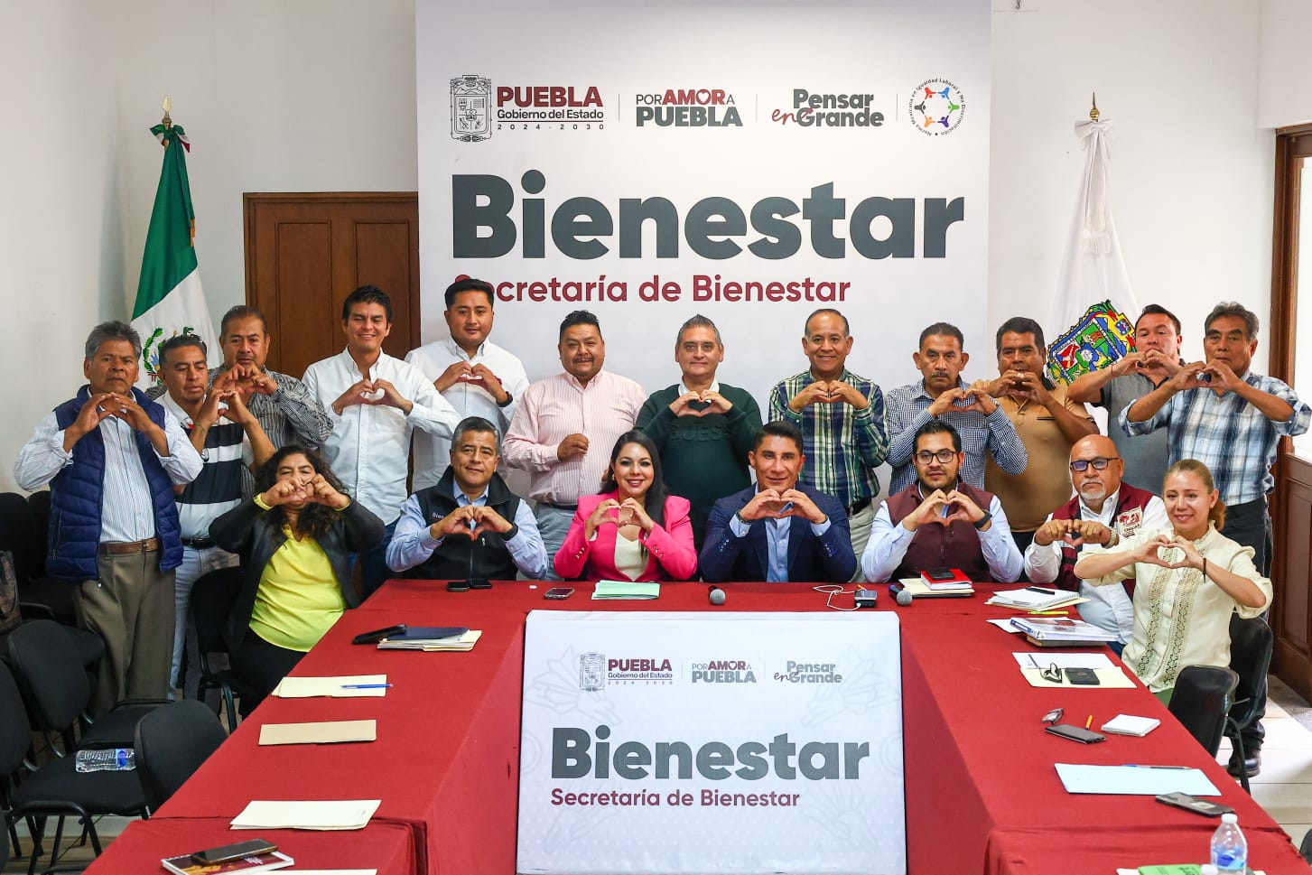 Tonantzin Fernández gestiona más obra comunitaria para las juntas auxiliares de San Pedro Cholula