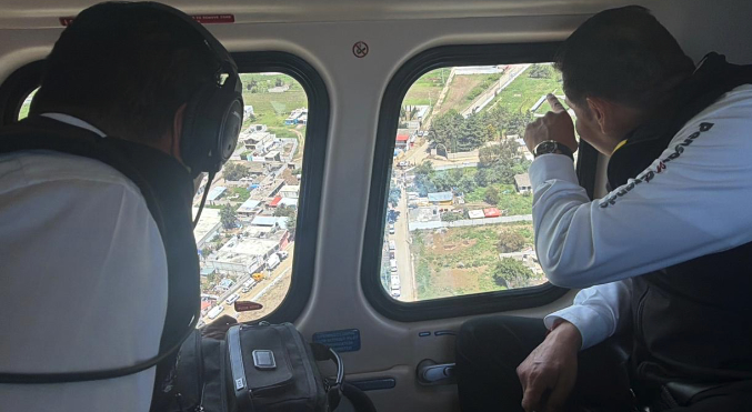 En el Día del Padre, Alejandro Armenta recorrió zona afecta por lluvias en Ciudad Serdán