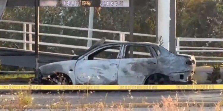 Un encajuelado y no dos en auto incendiado en el Periférico Ecológico, dice Idamis Pastor