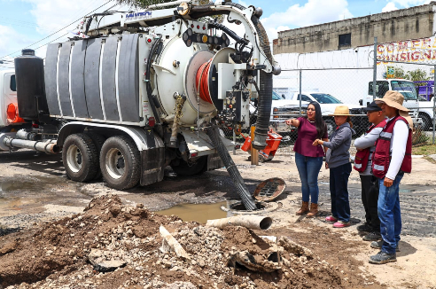 Gobierno de Tonantzin Fernández atiende colector pluvial colapsado 