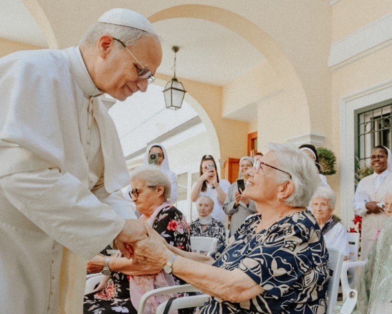 El Papa León XIV pide a los abuelos a perseverar en la fe ante la fragilidad humana