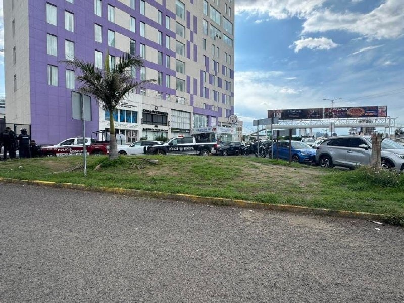 Balacera y persecución en Vía Atlixcáyotl: Policía de Cholula detiene a sospechosos