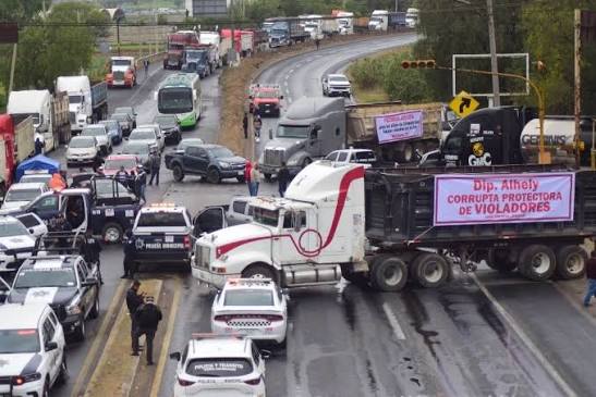 Transportistas anuncian megabloqueo en carreteras de México este 24 de junio