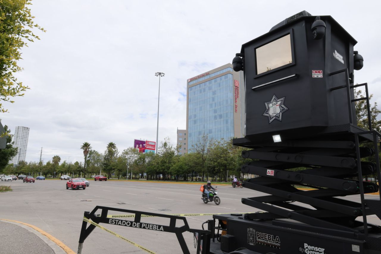 Con tecnología, Seguridad Pública fortalece vigilancia en la Vía Atlixcáyotl