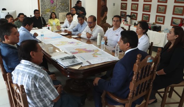 Alcalde Omar Muñoz se reunió con cronistas y especialistas en límites territoriales