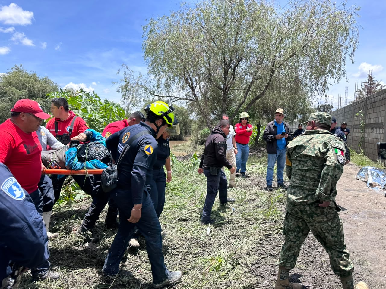 Protección Civil y Bomberos localizan tres cuerpos femeninos en zona de Ocoyucan