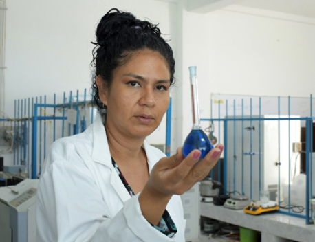 ¿Cómo remover contaminantes en cuerpos de agua?