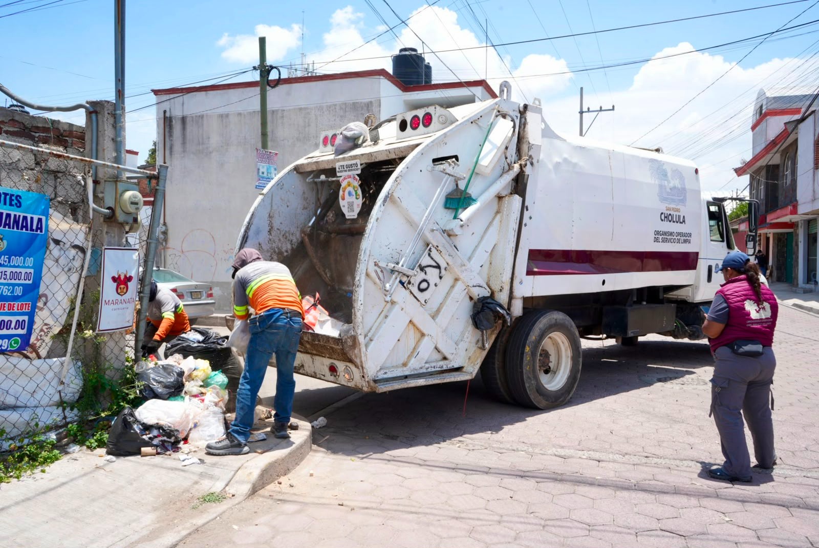 Cholultecas ven con beneplácito trabajos de mejoramiento urbano